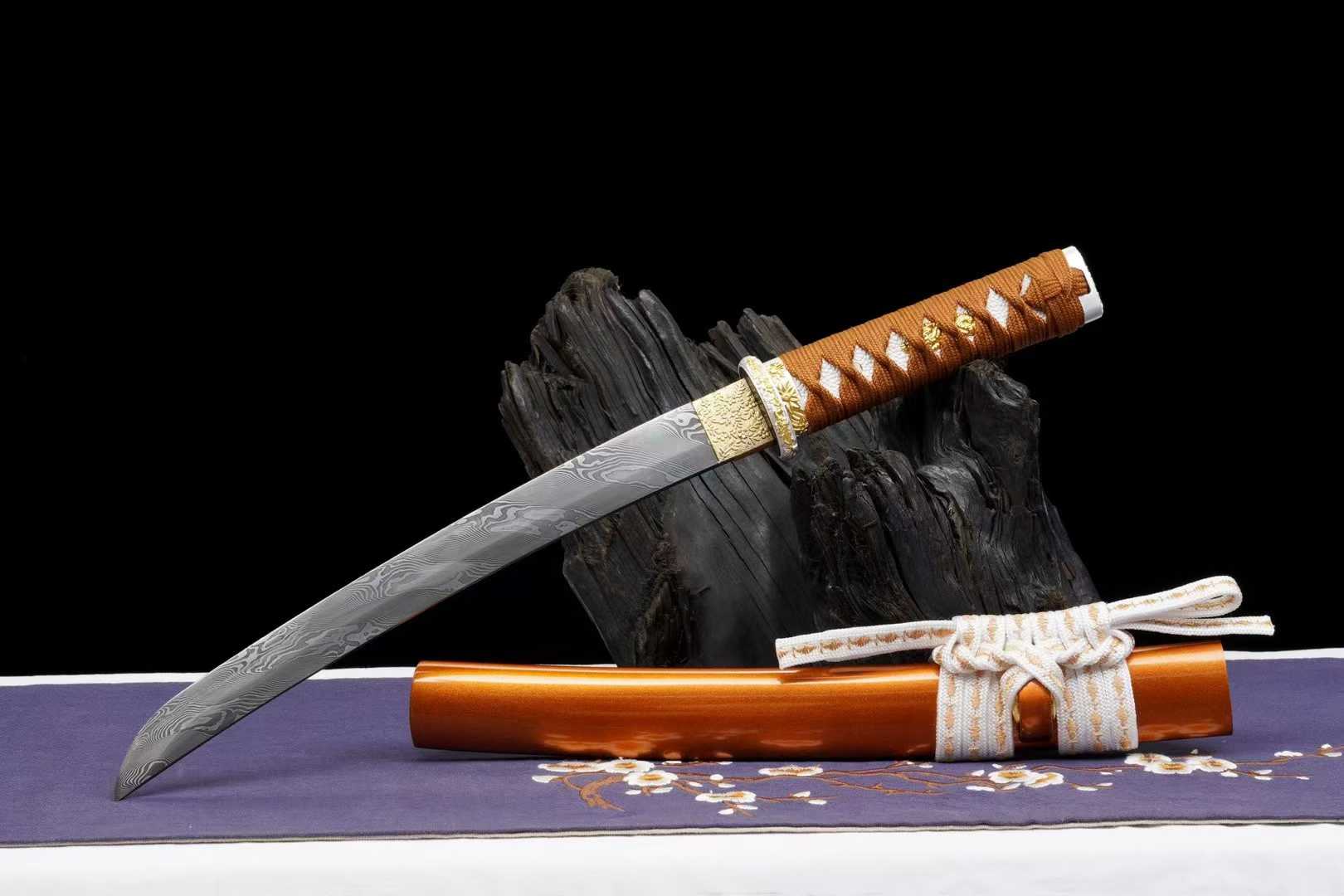 Kiếm Nhật Tanto Lưu Kim - Hoa Văn Xoắn Sóng Lớn